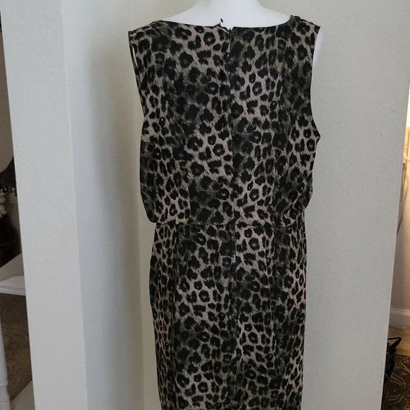APT 9 LEOPOLD PRINT DRESS....NWT
